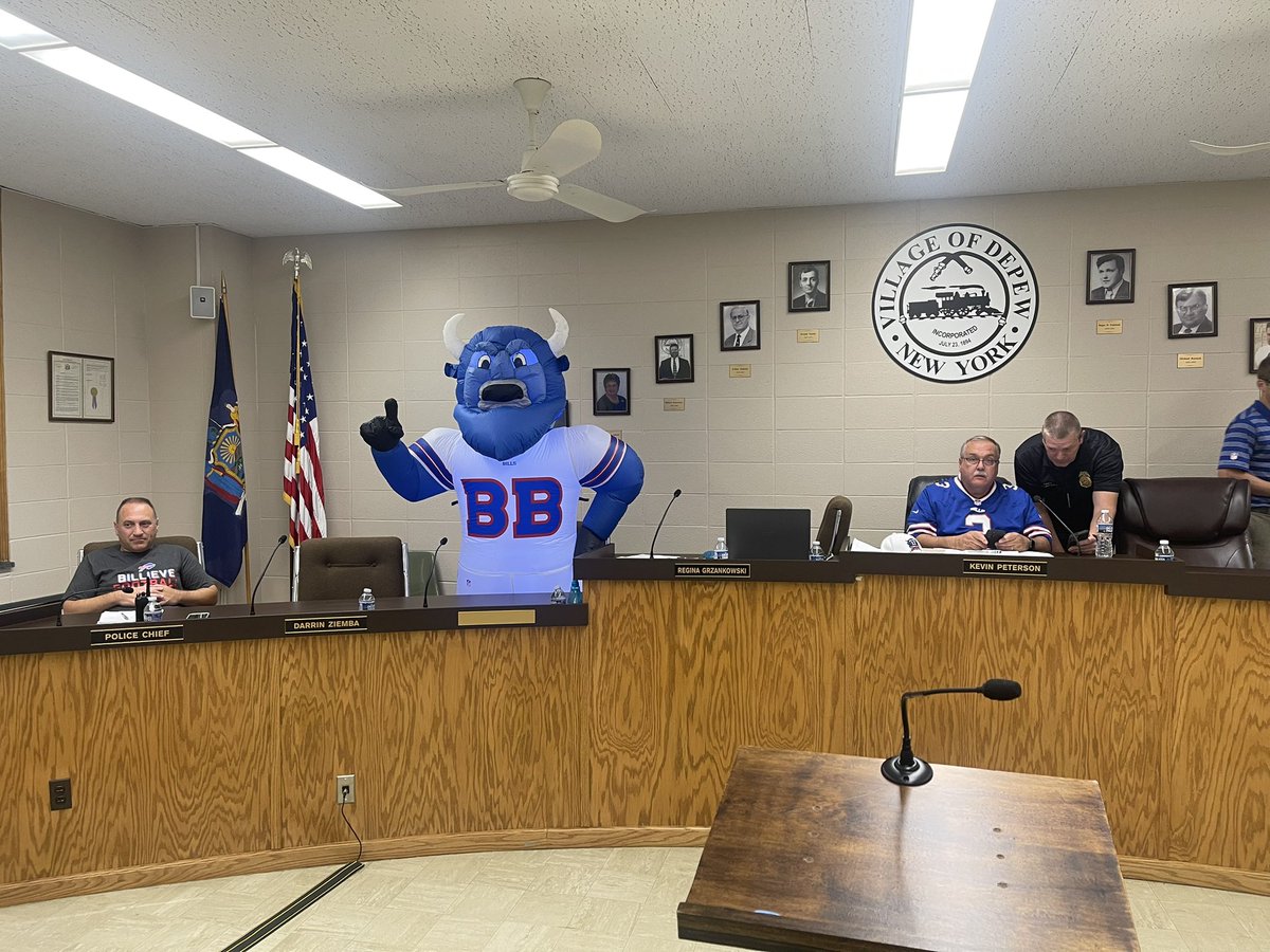 SLAMalba's tweet image. I reminded my work there’s a game tonight