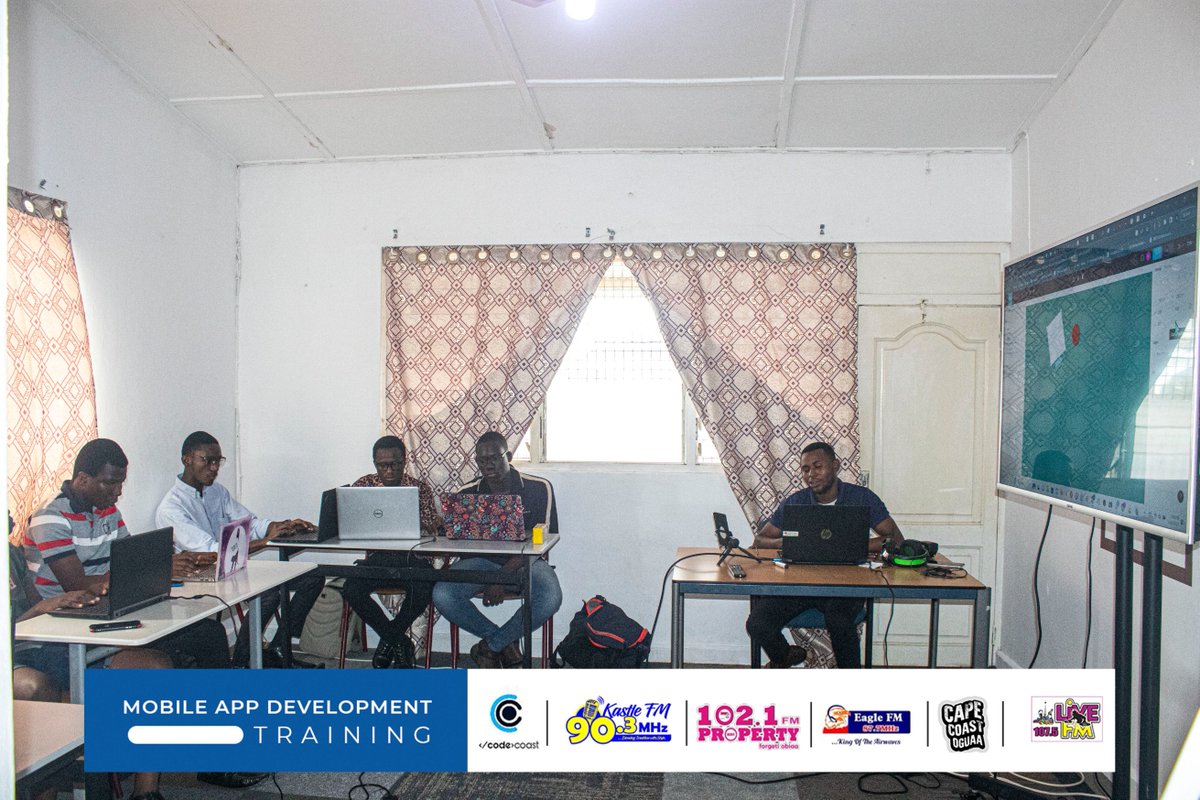 coast_code's tweet image. A new cohort begun today. Trainees had an orientation session after which they were introduced to the Mobile App Development course. Trainees further took a dive into UI/UX design with the Figma Design Tool. 
#codecoast
#centraltechub
#centralregion
#capecoast