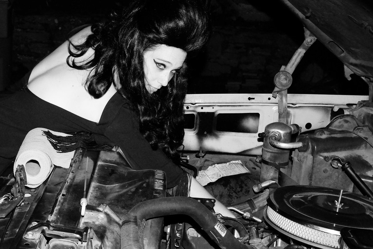 Nothing makes me happier than being under the hood of a #chevy ❤️❤️❤️