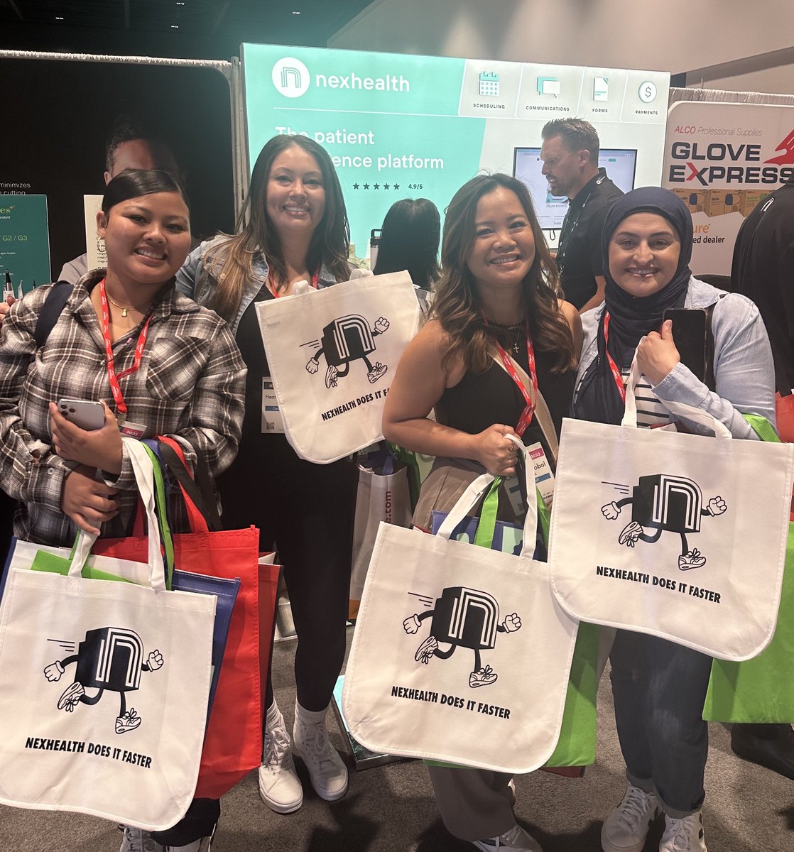 nexhealthHQ's tweet photo. We met the amazing team from Grace Dental Pediatric during our time at CDA last week! Their dedication to patient care truly shines. ๐ฆท๐ Hope you enjoy your NexHealth swag โจ
#CDA #CDA2023 #NexHealth #PatientExperience https://t.co/VwbX55hXJC