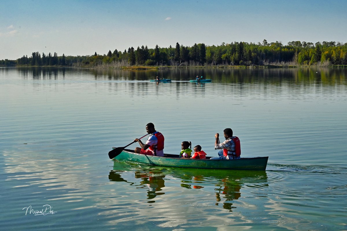 Boating in Astotin. #astotinlake #astotinlakeelkislandnationalpark #elkislandnationalpark #lake #boating #albertaoutdoors #landscape #landscapephotography #nikoncreator #nikonphotographer #nikonz6ii #alberta #canada