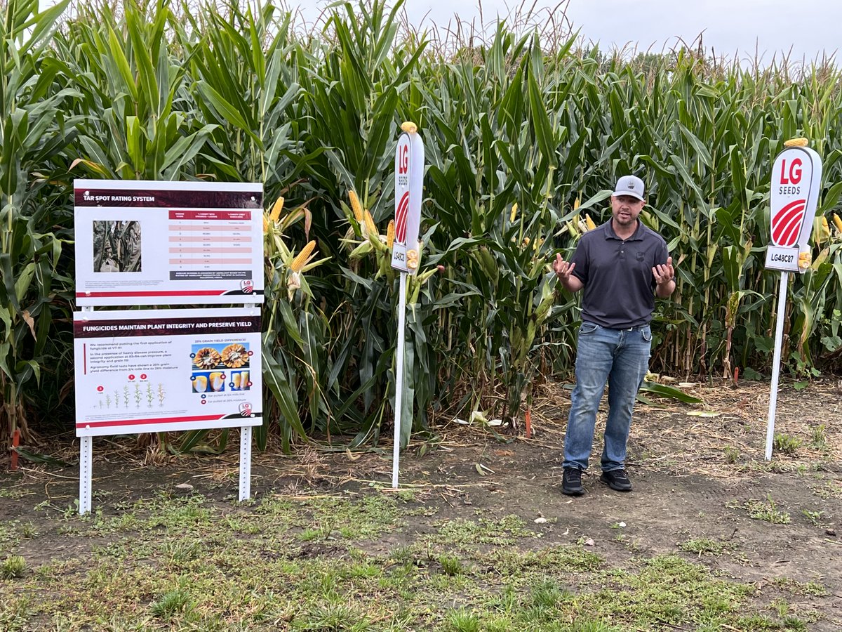 Rain couldn't dampen our spirits at dealer <a href="/robertreese_4/">Robert Reese</a>'s field day today! 

#Michigan is a unique market, and agronomist <a href="/JustinSchneid18/">Justin Schneider</a> spoke about picking the right products for the right acre with a special focus on our #LGSBig5. Learn more here: bit.ly/3RgSguZ