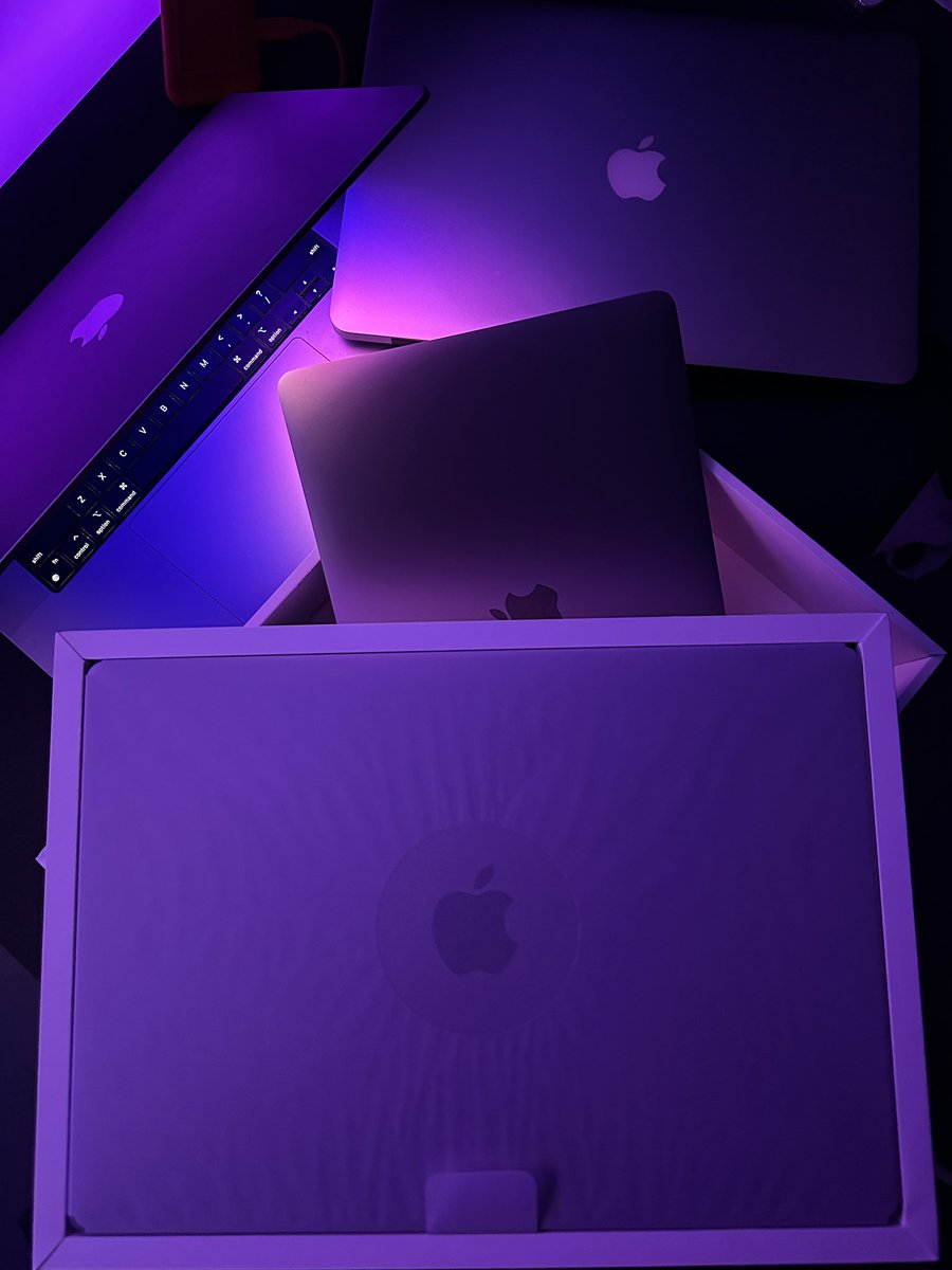 I think we’re getting to a point where I need to ask myself WHY? 👀 
#AppleEvent #Apple #Macbook