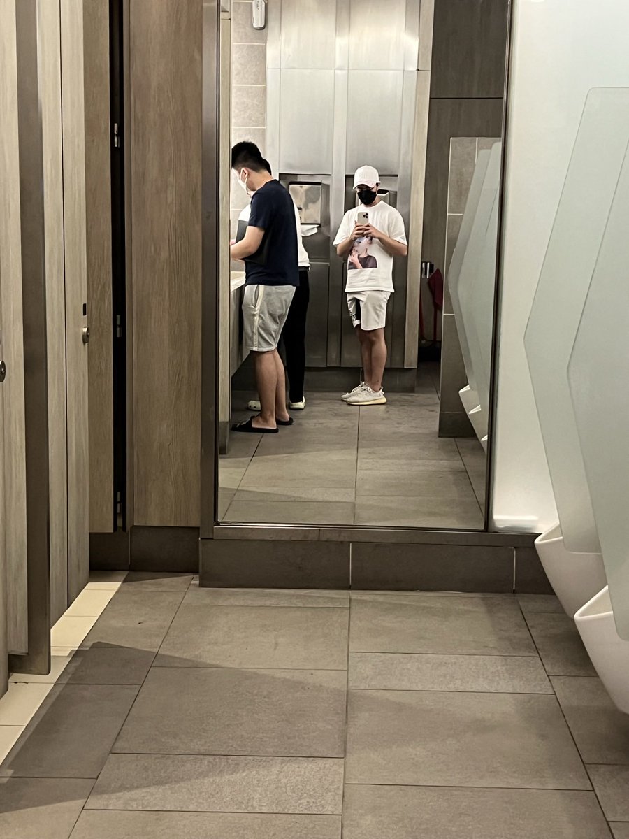 doesnt23's tweet image. tebak ini dmm