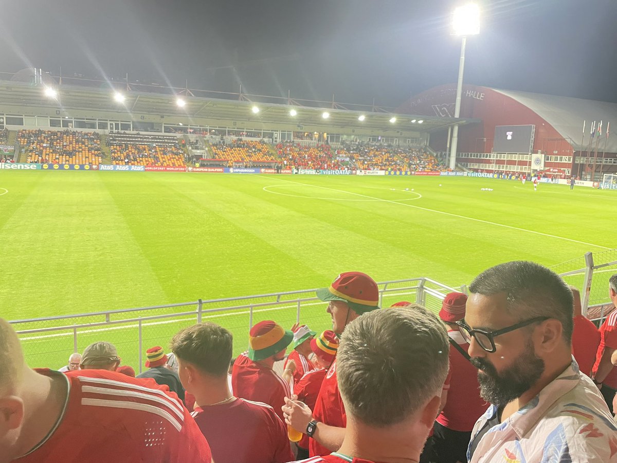 L11saLewis's tweet photo. Latvia away. What a lovely place. Wales away duty again, and quite often it feels like a duty!! 🏴󠁧󠁢󠁷󠁬󠁳󠁿⚽️ #cymru #walesaway #TogetherStronger https://t.co/2II56p7q1G