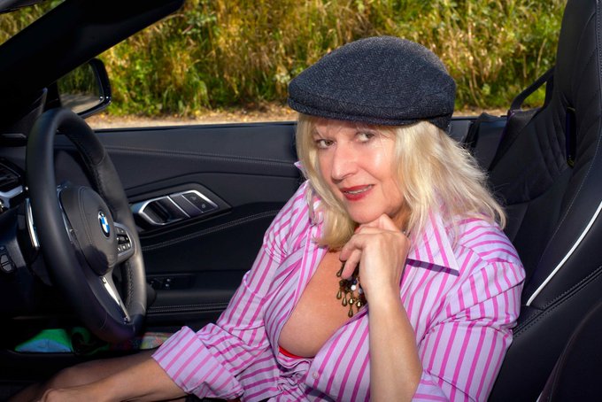 I love wearing a cap. https://t.co/8CHLO4aYXx