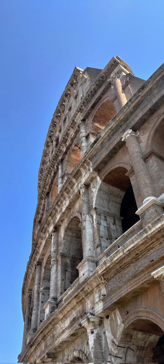 In case anyone is curious why I'm not writing news this week, I'm touring Italy, the Vatican, and Greece. 

Ngl, the ASUS Zenfone 8 Flip still takes some lovely photos.