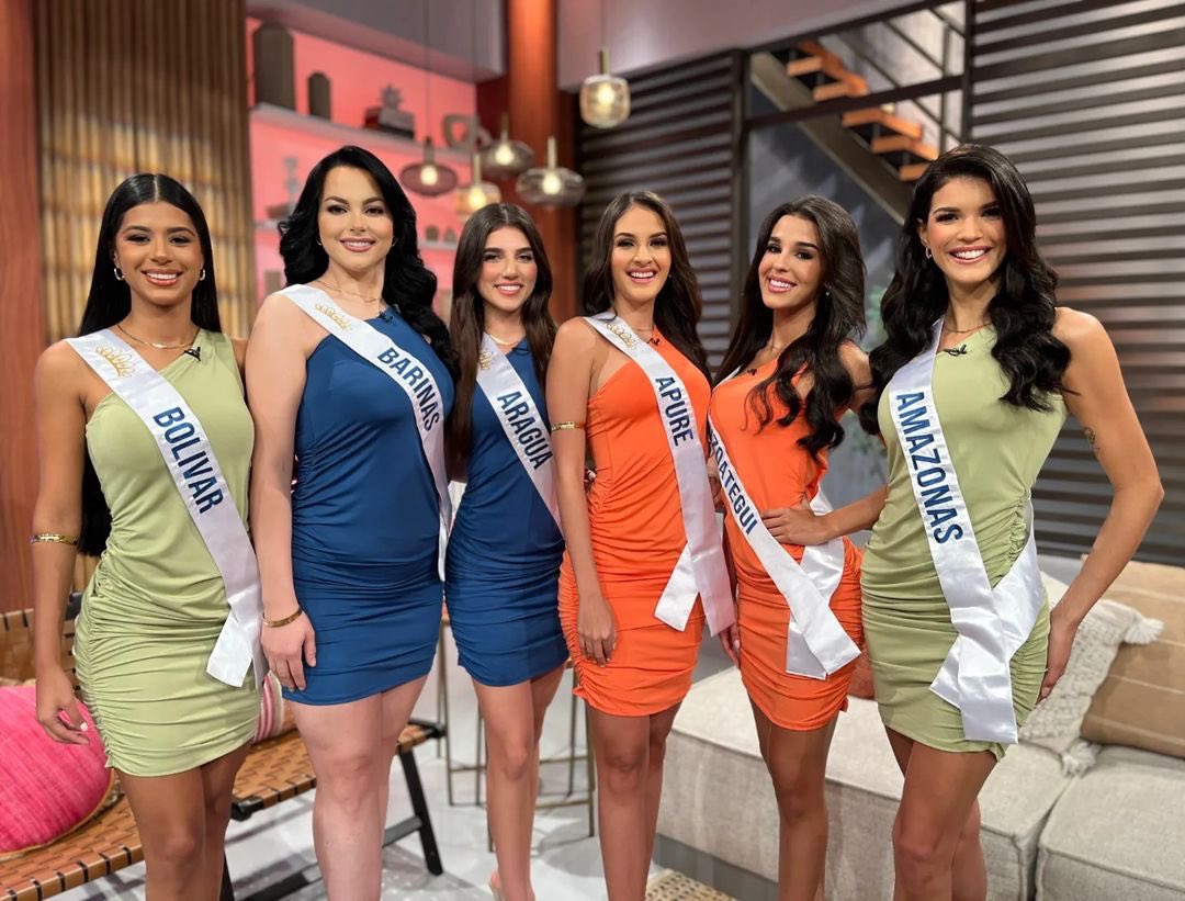 MVlanuevaEraMB's tweet photo. ¿Estará en este grupo de candidatas la próxima Miss Venezuela? 🇻🇪👑 ¿Tú qué opinas? 🤩
#MissAmazonas
#MissAnzoategui
#MissApure
#MissAragua
#MissBarinas
#MissBolivar
#missvenezuela #missvenezuela2023 #venezuela @MissVzla. https://t.co/1GnHagnQKq