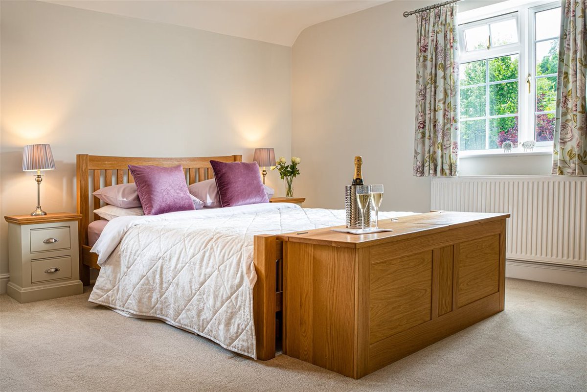 Farm Stay UK tweet media