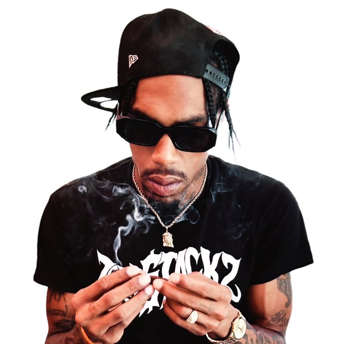 THERE I GO! #ZAYSTACKZ 💰😎💨 https://t.co/uj1UJnlovJ<a href="/tag/zaystackz"class="tags">#ZAYSTACKZ</a>