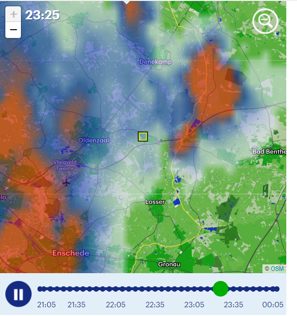 tonnymorsink's tweet photo. Beloofd nog een onrustige late avond en voornacht te gaan worden!! #Onweerscomplex is zich aan het ontwikkelen richting #DeLutte @RTVoost @CReppWx @janvissersweer @weeronline @BuienRadarNL @Weerplaza @WilliamHuizinga @Alpenweerman @talpaweer @helgavanleur @floridiancreat1 https://t.co/1oIv3MCvip