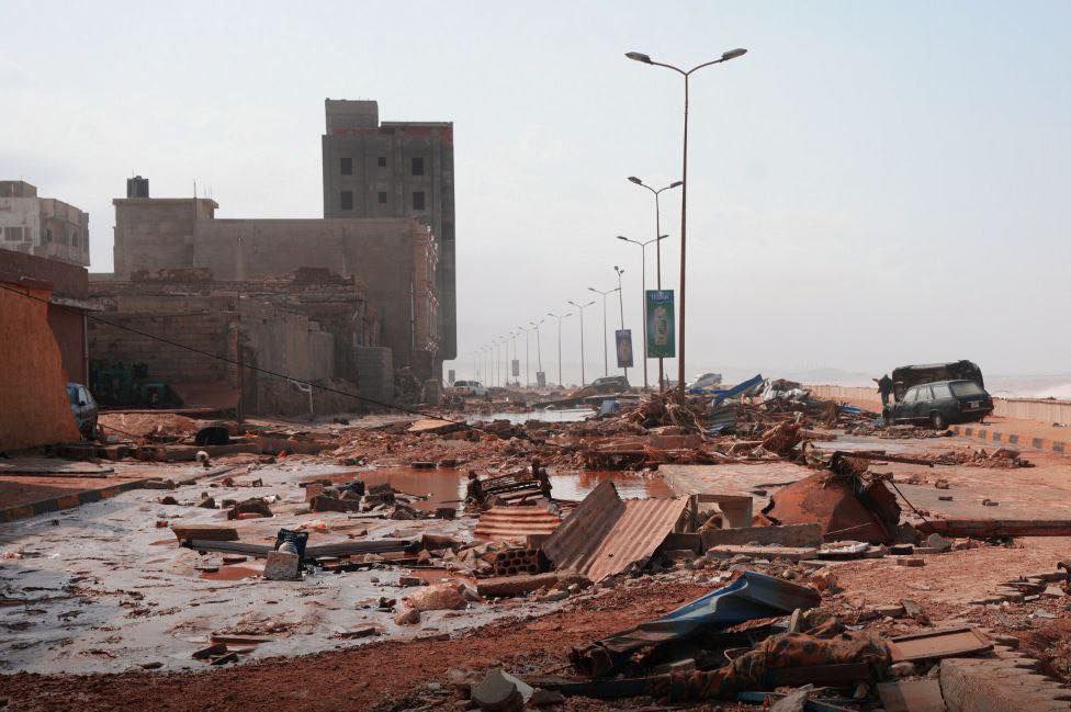 Libya’nın Beydağ, Şehhat, Derna, Bingazi, Al Marj ve Sousse şehirlerinde Daniel fırtınasının neden olduğu aşırı yağışlar sonucu meydana gelen sel ve su baskınlarında 2 binden fazla kişi hayatını kaybetti, 6 binden fazla kişi kayboldu. Hayatını kaybedenlere Allah’tan rahmet…