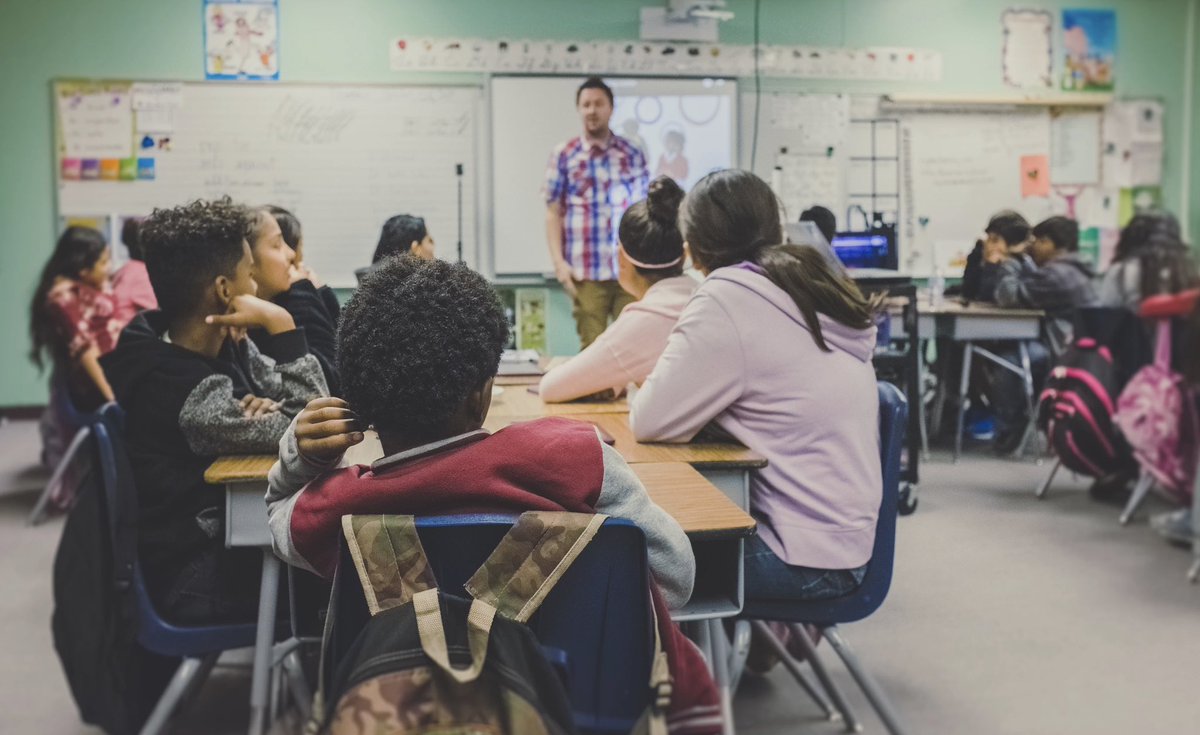 aefmpresidence's tweet photo. Les élèves, le personnel enseignant et les écoles comptent sur un financement efficace et stable qui répond à leurs besoins croissants. Sans ce financement, il n’y a aucune garantie que des programmes cruciaux existeront année après année #publiceducation #MBPoli https://t.co/6sVguHkOMa