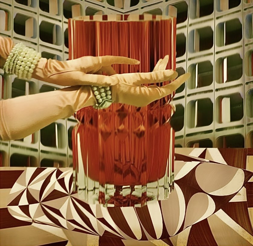 «Brutal Aperol at the opera»
2023