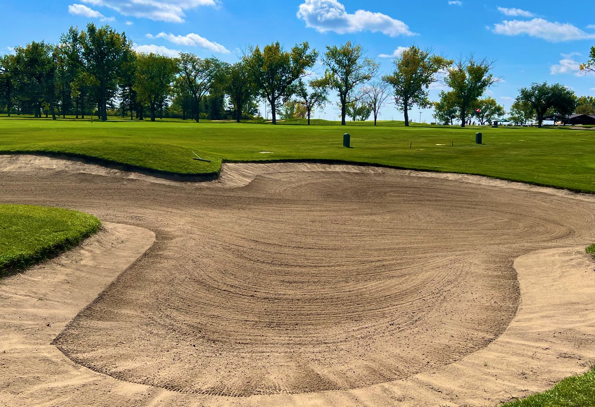 RileyTurf's tweet photo. Hope no one lands in these … but just in case there should be a clean lie for par save. https://t.co/gxDYivb9d1