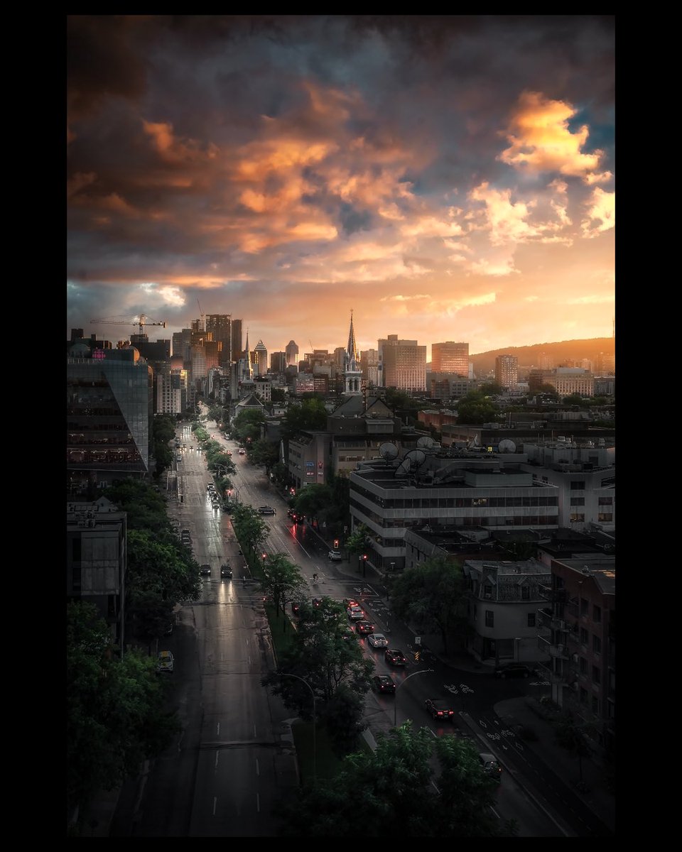 Sunset over <a href="/Montreal/">Montréal</a> <a href="/Val_Plante/">Valérie Plante</a>