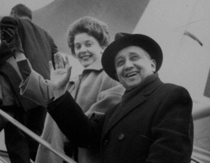 Un homenaje a quien impulsó los cambios, hizo una oposición impecablemente democrática a la UP, condenó de inmediato el Golpe y se puso del lado de las víctimas de la represión, pagando un alto costo por ello

Otro hubiese sido el destino de Chile con más líderes como Leighton