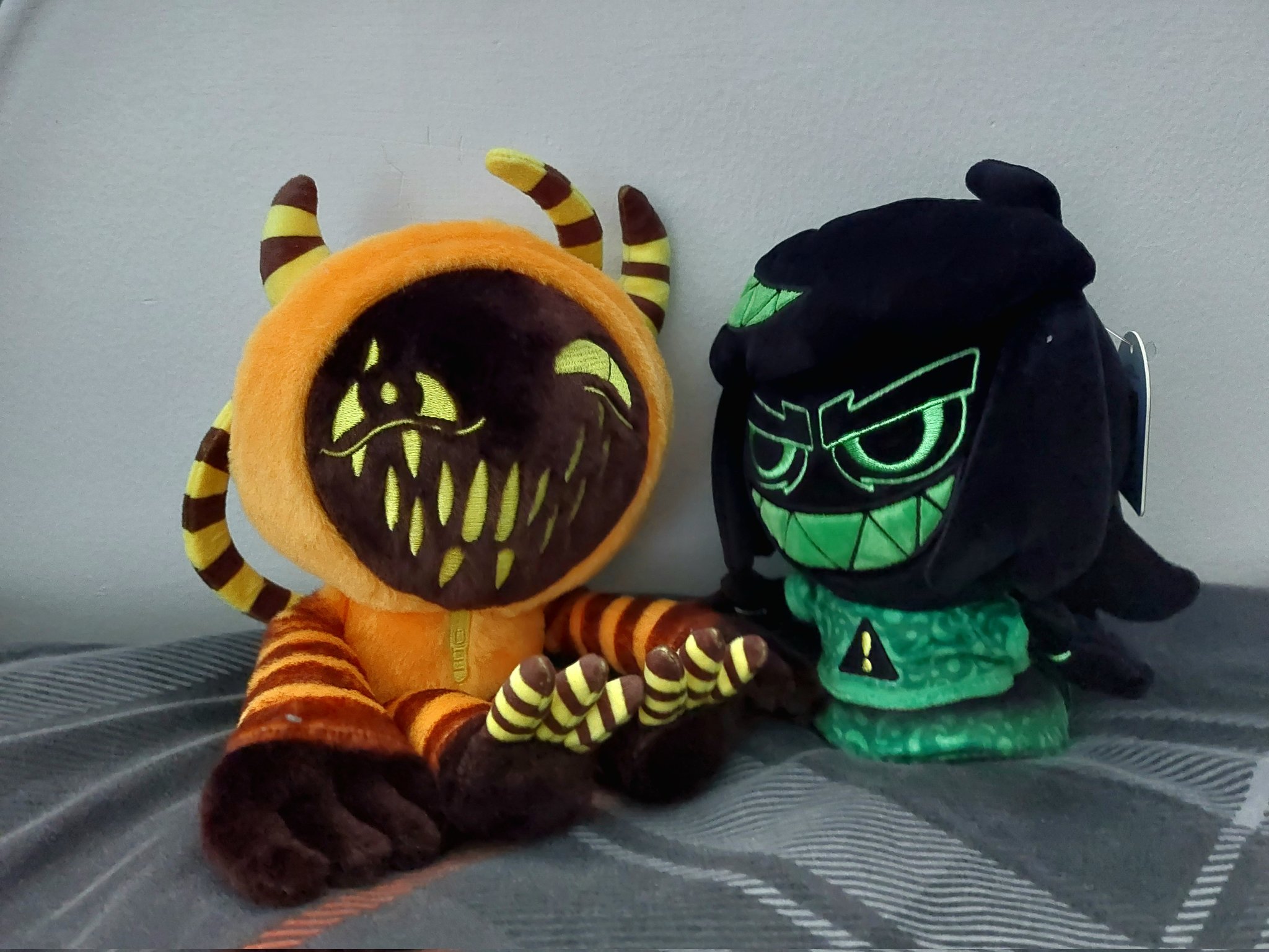 Pastra (BUY THE ZOMBIE CLYDE PLUSH RAAAAH) on X: Started doodling Mandela Catalogue characters in class today, ended up liking the results may more than I anticipated lol #mandelacatalogue #mandelacataloguefanart /