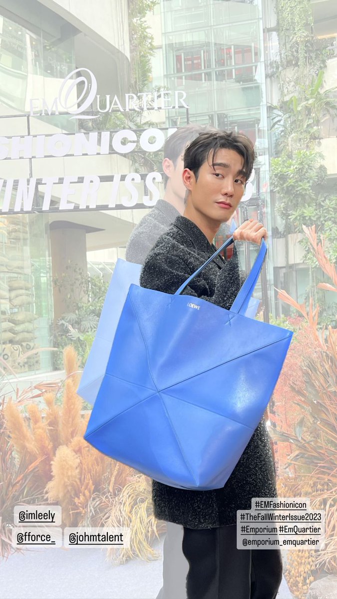 ForceBookBR2's tweet photo. 📌| FORCE X EMFASHIONICON
📍#EMFASHIONICON
📍#TheFallWinterIssue2023
08.09.23| Igs jasmineeeq, neneknt, waymay_cl, ellethailandofficial (respectivamente)
#fforce_ #fforcejs
---
🐈⬛ https://t.co/XCOKUYWTDO