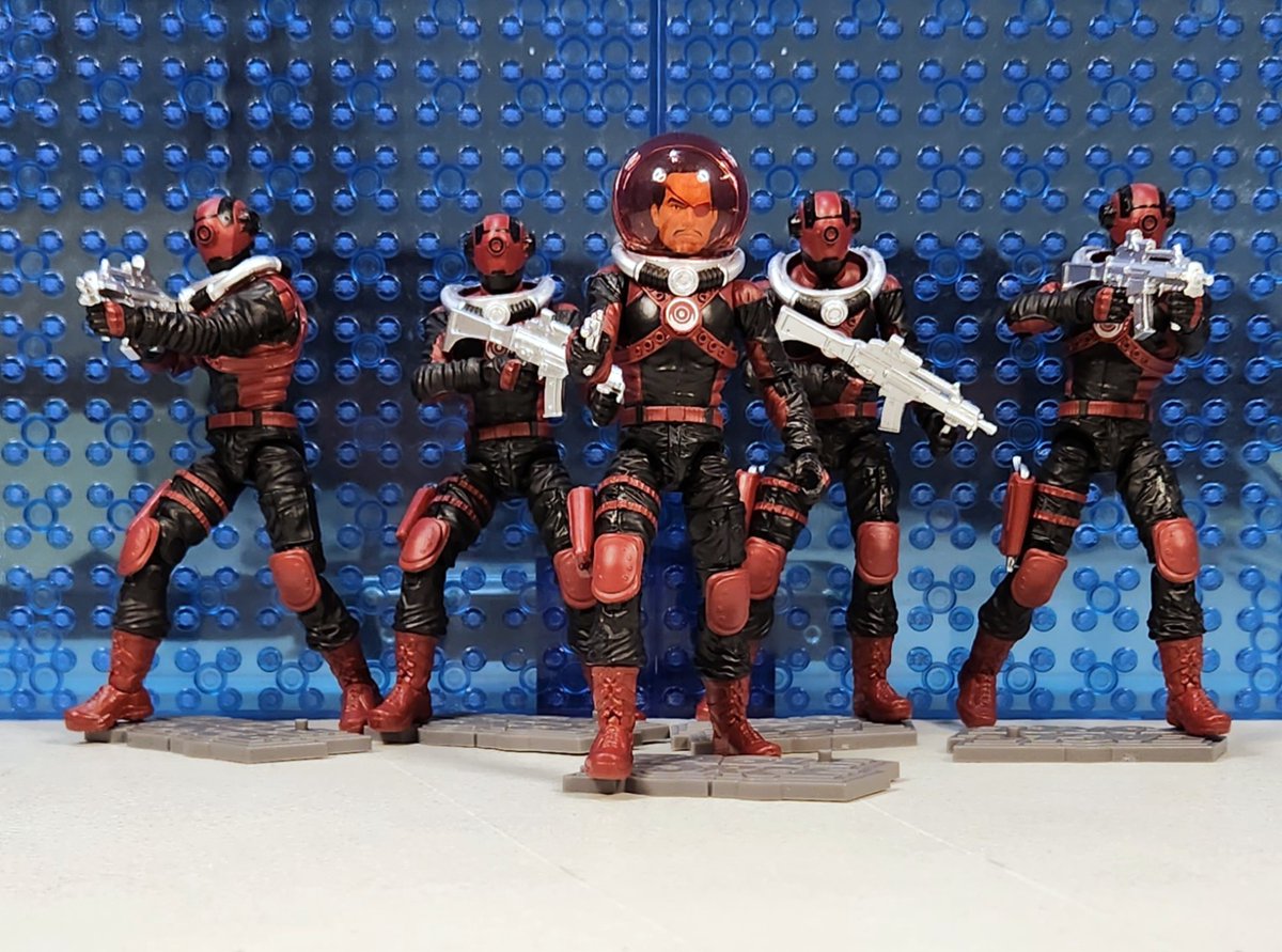Microspace_Bob's tweet photo. Commander Eagle and the forces of The Singularity #eagleforce #eagleforcereturns #freshmonkeyfiction https://t.co/r7Kxqq6GS4