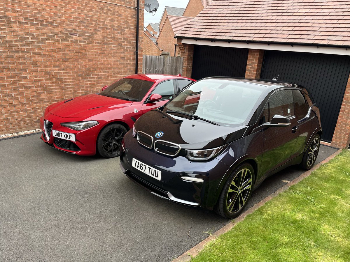 apabla91's tweet photo. @hjwakerley What a car. Been after one for a long while and pulled the trigger last week (admittedly a Rex) to do my work miles. Chalk and cheese to the quad, but what a brilliant car. https://t.co/KGvyQmssSZ