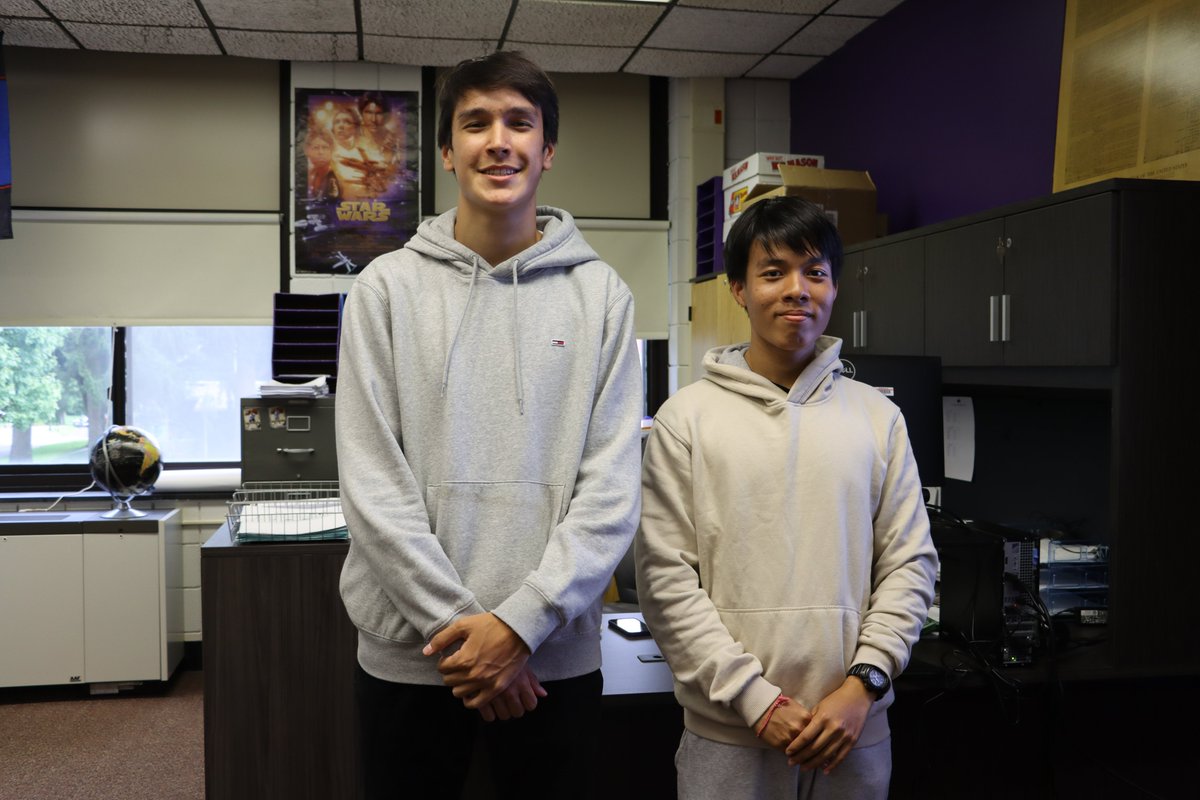 SpringvilleGrif's tweet photo. Please join us in welcoming two foreign exchange students to SGI! Pictured is Joel from Germany and Pannathad from Thailand. #RedefiningRural https://t.co/7CU4AUi0ms