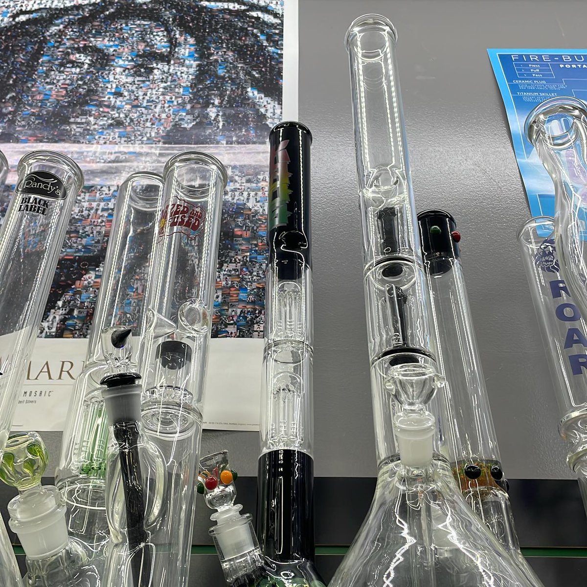 Smoke_N_Stuff's tweet photo. Premium Glass Available 7 Days A Week . Open Till 10pm. 16203 Westheimer Rd #103 Houston, TX 281-497-6653 #glass #Westheimerhouston #bestinhouston #gravlabs #smoke #crushglass https://t.co/eCCIloPjTo