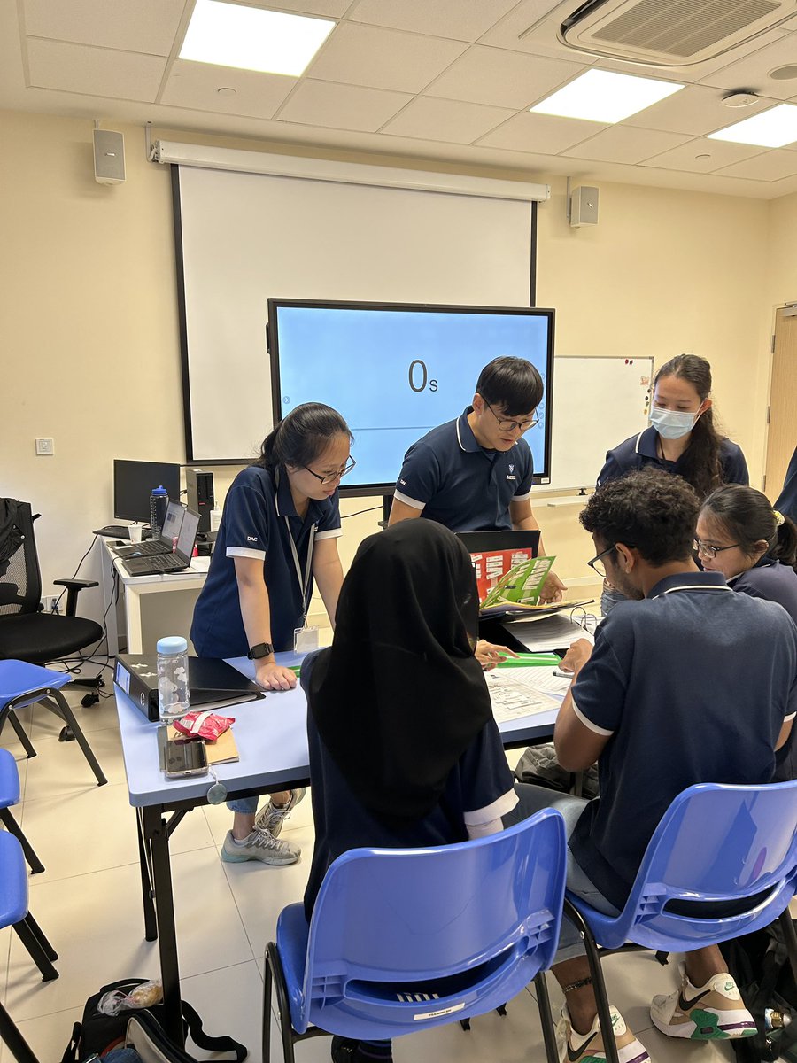 HANDSinAutism's tweet photo. Day 1 is in the books with an amazing #HANDStraining delivered by our #HANDSinAutism Singapore trainers! The comprehensive #HANDSModel training curriculum, framework and process, is delivered with fidelity and sustained outcomes by #SAAC trainers!
#HANDSaroundTown #SAACTeamKudos https://t.co/dlEHgLjfkU