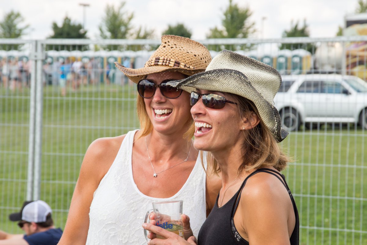 Giddy up and get your tickets to this year's festival before it's too late 🤠🤠

🎟 headforthehills.ca/tickets/