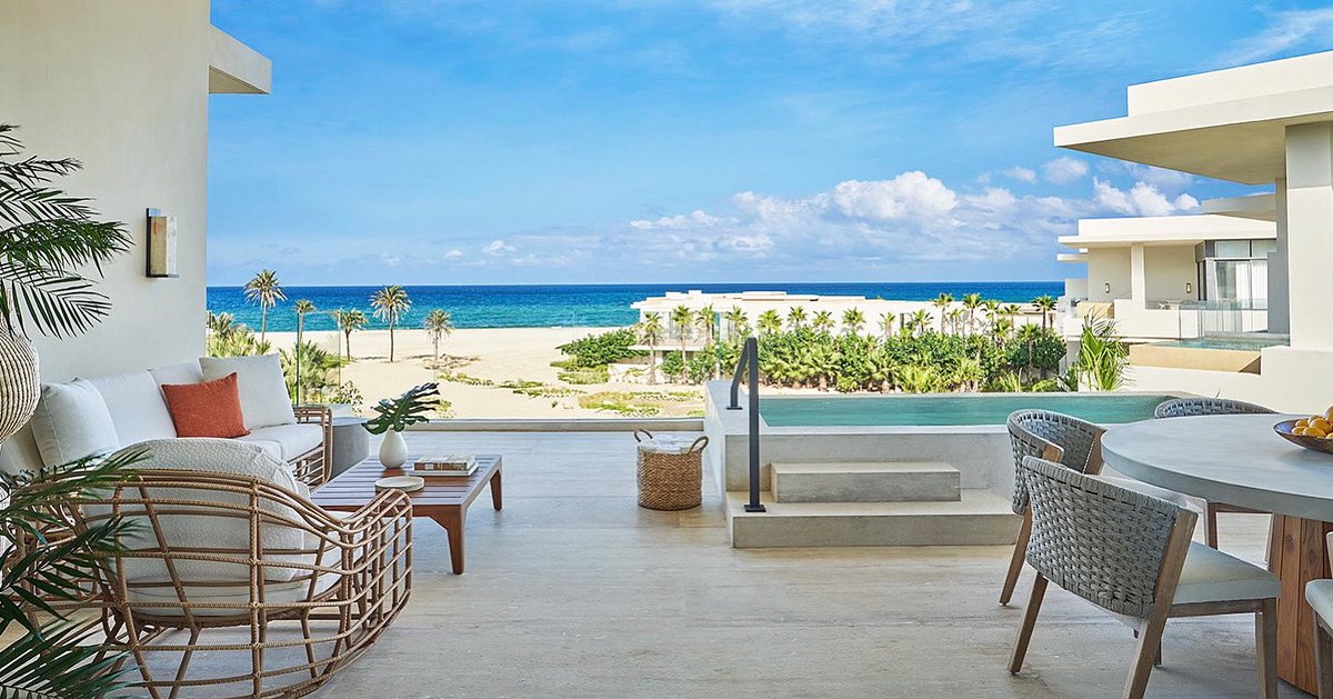 Looks like paradise, feels like home. Discover our #fsprivateretreats where unparalleled privacy, personalized service, and spacious layouts unite to create unforgettable memories.