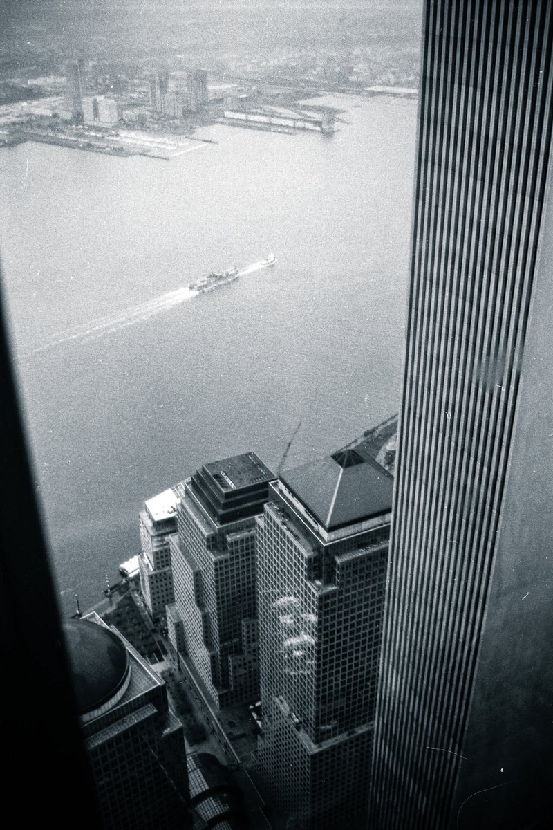 #WorldTradeCenter #usa, #newyork Bizar dat ik daar boven stond! in augustus 1996