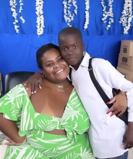 diretodomiolo's tweet photo. 🚨AGORA: Jojo Todynho anuncia que será mãe.
Ela iniciou o processo de adoção do menino Francisco, que mora em Luanda, na Angola.

"Completamente apaixonada" https://t.co/1yt2ztyAB2