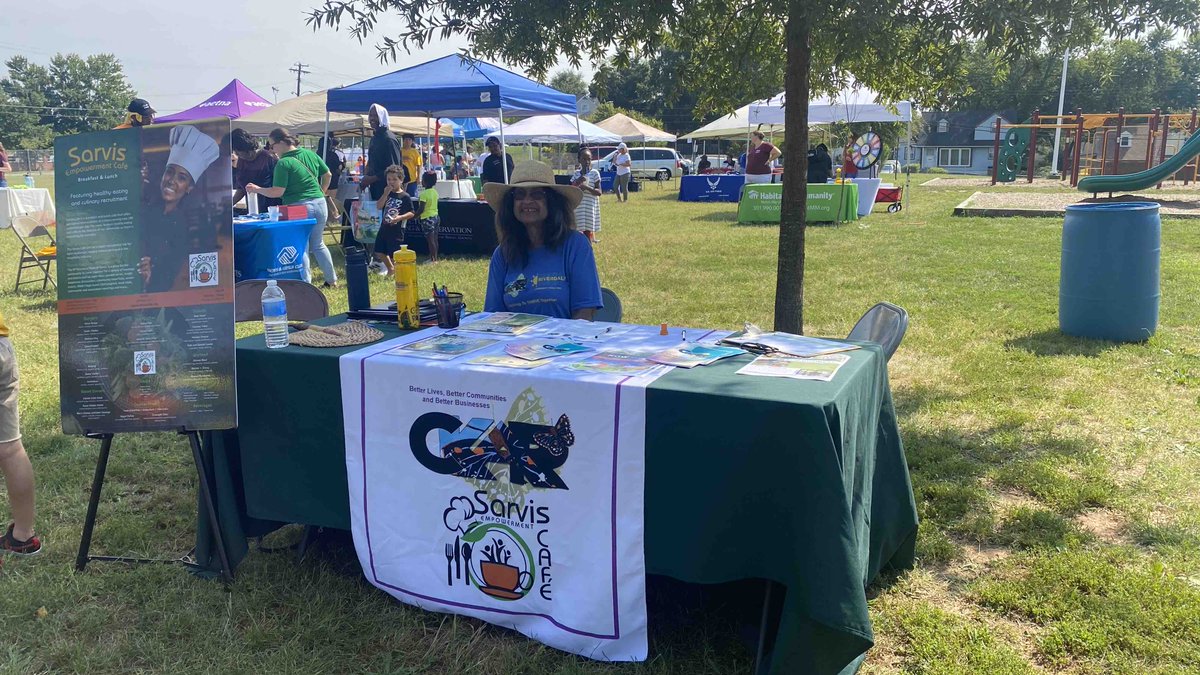 CKAR20737's tweet photo. Greater Riverdale Thrives Day at Woodridge Elementary School was a blast! 🤩 The community showed up and showed out to support the cause. It was a great day of learning, connecting, and giving back. 💚 https://t.co/WHiO7zWlxw