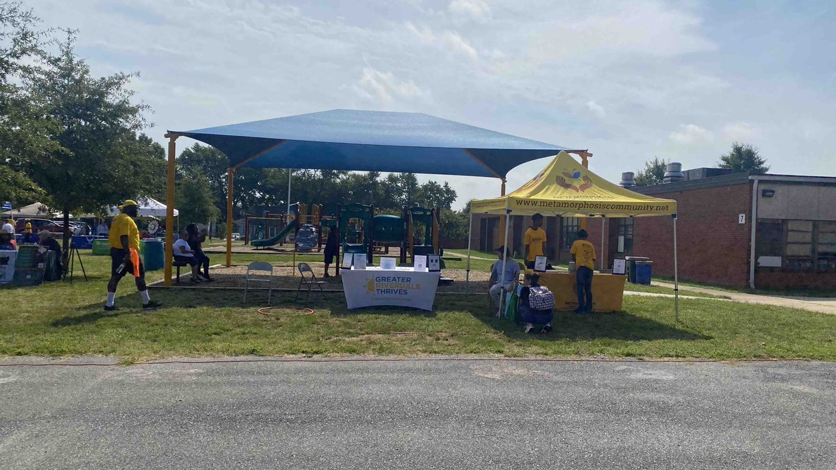 CKAR20737's tweet photo. Greater Riverdale Thrives Day at Woodridge Elementary School was a blast! 🤩 The community showed up and showed out to support the cause. It was a great day of learning, connecting, and giving back. 💚 https://t.co/WHiO7zWlxw
