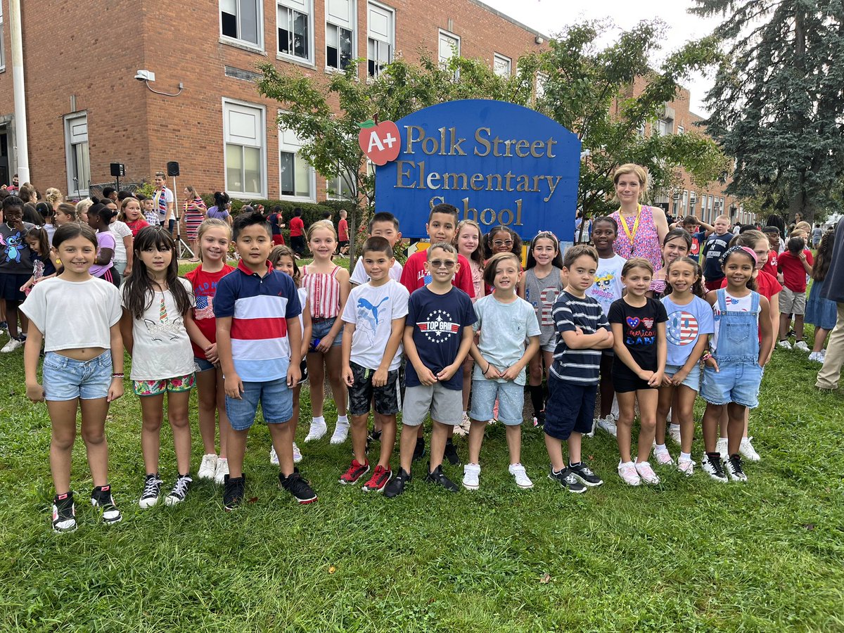 Today we commemorated “Patriot Day” at PSS. 🇺🇸 

Thank you to Mr. T and our band for a heartfelt ceremony and kudos to all students for being respectful during our outdoor assembly.

<a href="/Ms_Hayes123/">Ms. Hayes</a> <a href="/Mr_Steinberg6/">Mr.Steinberg</a> <a href="/MrMpss/">Mr.M</a>