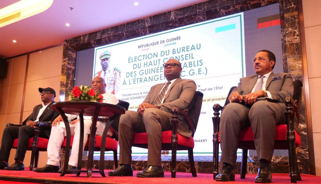 OIMGuinee's tweet photo. La Diaspora 🇬🇳Guinéenne a desormais un répondant légal, suite a l'élection du bureau du Haut Conseil des Guinéens Etablis à l'étranger, en prélude au Forum de la Diaspora prévu les 12 et 13 septembre 2023. 
L'OIM se réjouit de cette avancée. @UEenguinee @MAEIAGE_Guinee @IOMROWCA https://t.co/7eJhjt9VAO