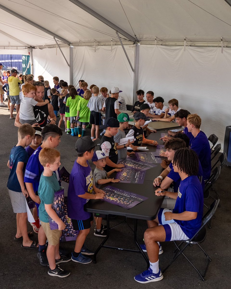 Washington Men's Soccer tweet media