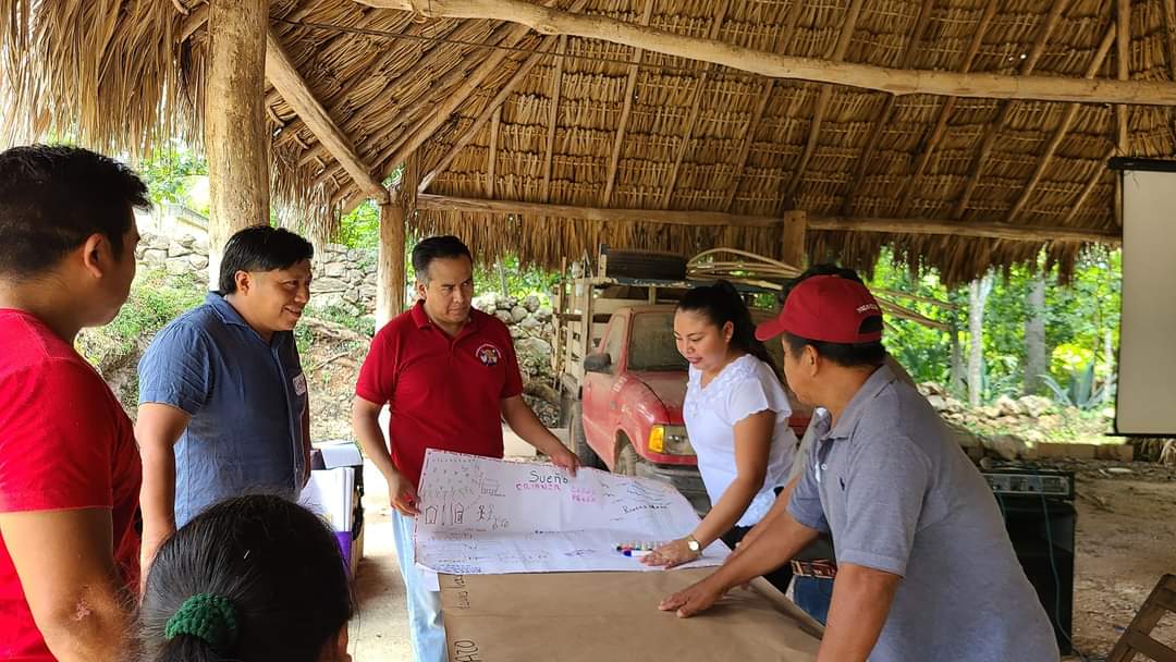 Agroforest_JAL's tweet photo. ¡Encuentro PRLA con #RITER Morelos! Cada propuesta expuesta por cada productor y productora del campo va marcando nuevas rutas de crecimiento para sus comunidades.
@Mexico_TNC
#SomosSelvaMaya
#REPSERAM
#SomosRITER
#NoHayConservaciónSinParticipación https://t.co/L3JTEbD7ym