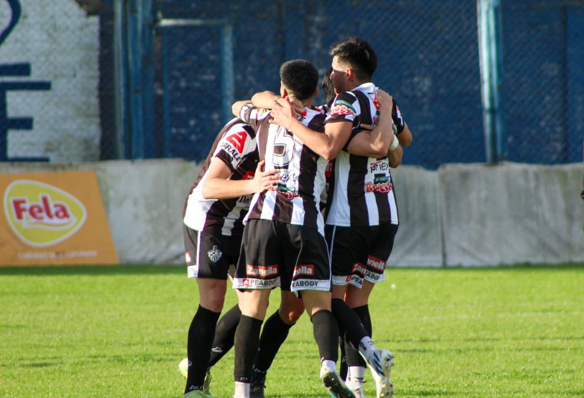 Imágenes de una sana costumbre en Rosario 📸🤙

#DaleMerce
#PrimeraD