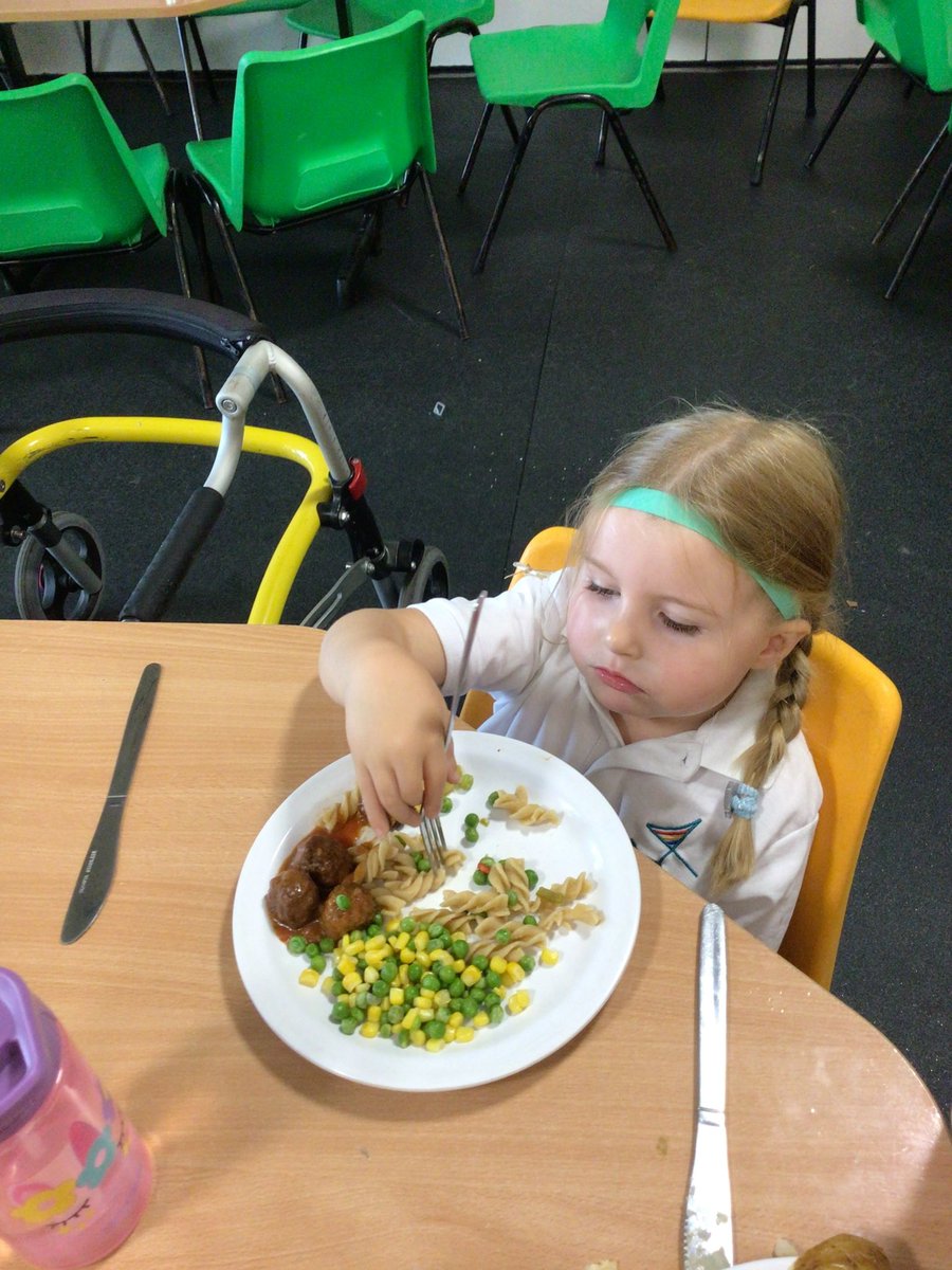 YR enjoyed their first lunch in our Mayflower Restaurant today 🌟. Thanks @cateredplymouth - lots of clean plates! 🍽️ #physicaldevelopment #earlyyears #transition