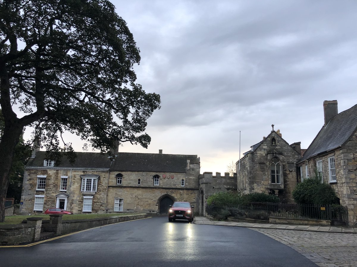 HidenIsochema's tweet image. A lovely walk this evening up to Lincoln Cathedral at #RAMS2023 @UoLChemistry...