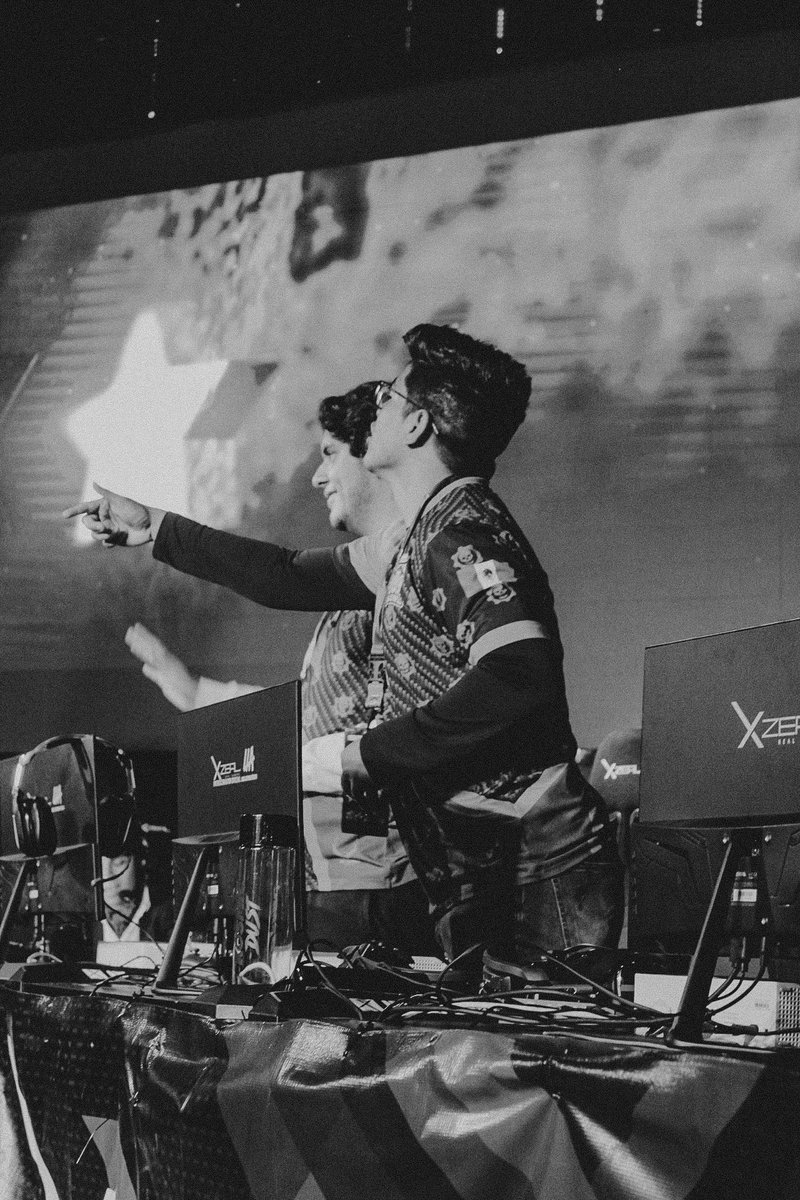 Raver8k's tweet photo. No cambiaria a ninguno de estos 4 cabrones por nada , independientemente de poder jugar con los mejores jugadores de latam es un perro placer convivir con ellos fuera de, los tqm kings y nos vemos en unos meses de nuevo 🫡

Fue otro pedo este fin de semana ❤️

#GoTPH https://t.co/HpQ9TKd7Go