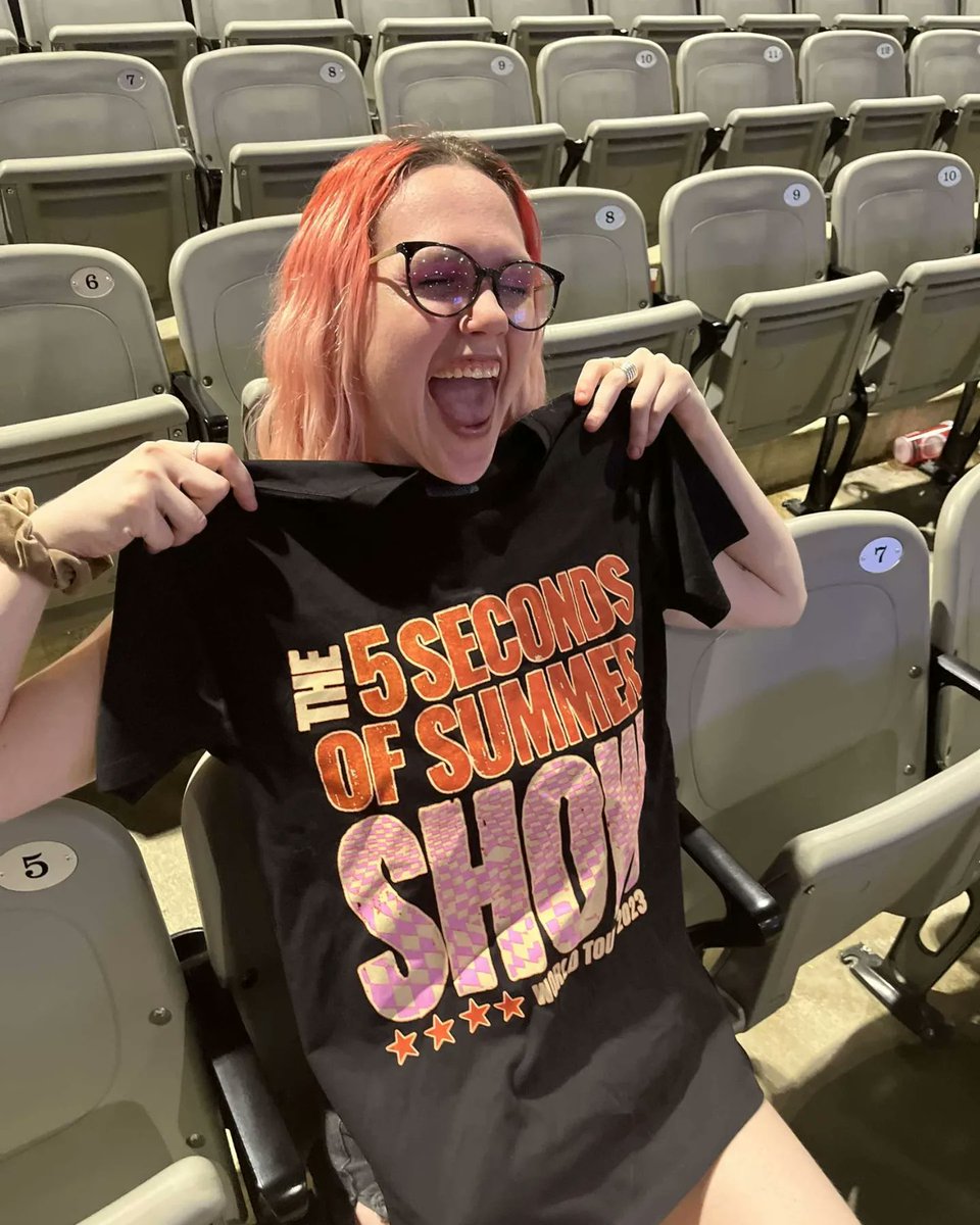 madzizrad's tweet photo. got lost in the sauce π
#5sosIrving #5sosDallas #The5SOSShow https://t.co/TeLTBmLhKB