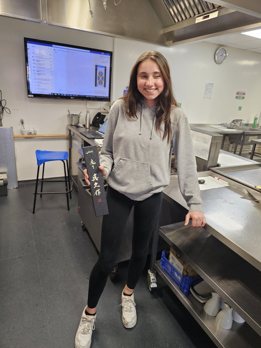 And the winner of the <a href="/gcacademyhq/">Grande Cuisine Academy</a> MAC knife goes to Amie Day!! Many thanks for supporting our <a href="/N_HertsCollege/">North Hertfordshire College</a> @HartKitchens chefs 🙏
<a href="/Craft_Guild/">Craft Guild of Chefs</a>
