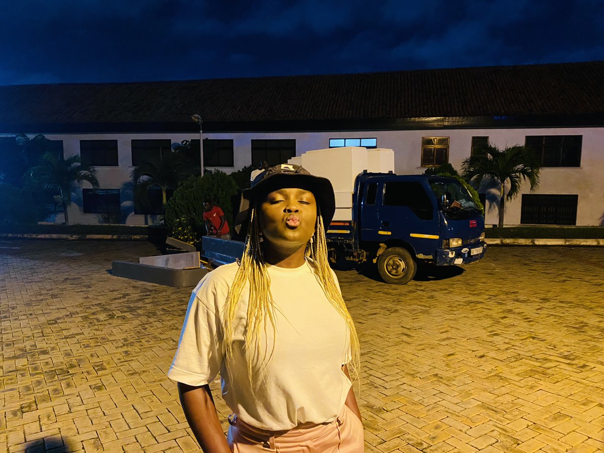 abena_eth's tweet photo. ✨In summer 2021 I dreamt of @ETHAccra .
💥A few days ago we finally hosted it. 𝙏𝙝𝙚 𝙥𝙧𝙚𝙢𝙞𝙚𝙧 𝙞𝙣 𝙥𝙚𝙧𝙨𝙤𝙣 𝙀𝙩𝙝𝙚𝙧𝙚𝙪𝙢 𝙛𝙤𝙘𝙪𝙨𝙚𝙙 𝙝𝙖𝙘𝙠𝙖𝙩𝙝𝙤𝙣 𝙞𝙣 𝙬𝙝𝙤𝙡𝙚 𝙒𝙚𝙨𝙩 𝘼𝙛𝙧𝙞𝙘𝙖.

💻 over 100 attendees 👨🏿‍💻👩🏿‍💻
🧩 15+ amazing submitted projects

A massive shoutout and 𝙝𝙚𝙖𝙧𝙩𝙛𝙚𝙡𝙩 𝙩𝙝𝙖𝙣𝙠𝙨 𝙩𝙤 𝙚𝙫𝙚𝙧𝙮𝙤𝙣𝙚 𝙬𝙝𝙤 𝙬𝙖𝙨 𝙞𝙣��𝙤𝙡𝙫𝙚𝙙 𝙖𝙣𝙙 𝙗𝙧𝙚𝙖𝙩𝙝𝙚𝙙 𝙩𝙝𝙞𝙨 𝙫𝙞𝙨𝙞𝙤𝙣 𝙞𝙣𝙩𝙤 𝙡𝙞𝙛𝙚.🫶🏿✨

Kudos to my amazing team this is definitely a 𝙎𝙚𝙥𝙩𝙚𝙢𝙗𝙚𝙧 𝙩𝙤 𝙧𝙚𝙢𝙚𝙢𝙗𝙚𝙧!

I advocate for Africa and its people not only because I am African but because 𝙄 𝙗𝙚𝙡𝙞𝙚𝙫𝙚 𝙚𝙫𝙚𝙧𝙮𝙤𝙣𝙚 𝙙𝙚𝙨𝙚𝙧𝙫𝙚𝙨 𝙩𝙤 𝙗𝙚 𝙜𝙞𝙫𝙚𝙣 𝙤𝙥𝙥𝙤𝙧𝙩𝙪𝙣𝙞𝙩𝙞𝙚𝙨. Additionally I find 𝙜𝙧𝙚𝙖𝙩 𝙟𝙤𝙮 𝙞𝙣 𝙚𝙣𝙖𝙗𝙡𝙞𝙣𝙜 𝙤𝙥𝙥𝙤𝙧𝙩𝙪𝙣𝙞𝙩𝙮 𝙛𝙤𝙧 𝙤𝙩𝙝𝙚𝙧𝙨 𝙗𝙮 𝙜𝙞𝙫𝙞𝙣𝙜 𝙩𝙝𝙚𝙢 𝙖 𝙘𝙝𝙖𝙣𝙘𝙚 𝙩𝙤 𝙨𝙝𝙞𝙣𝙚.🫶🏿💕💕💕

Accra was a special vibe and 𝙄 𝙛𝙚𝙚𝙡 𝙜𝙧𝙖𝙩𝙚𝙛𝙪𝙡, 𝙄 𝙛𝙚𝙚𝙡 𝙖𝙥𝙥𝙧𝙚𝙘𝙞𝙖𝙩𝙚�� 𝙖𝙣𝙙 𝙄 𝙛𝙚𝙚𝙡 𝙡𝙤𝙫𝙚𝙙.

💕MEDASE💕
