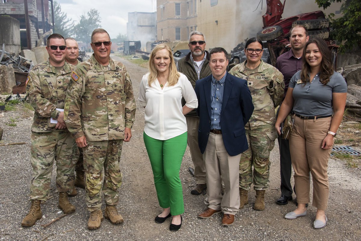 HoosierTAG's tweet photo. .@NationalGuardIN recently hosted U.S. @RepHouchin and State Rep. Alex Zimmerman for a tour of #Muscatatuck Training Center. #Indiana's #Muscatatuck, a premier realistic training facility, also hosts a Cyber Academy where Hoosiers can gain in-demand credentials from @IvyTechCC. https://t.co/QVlOXASGmF