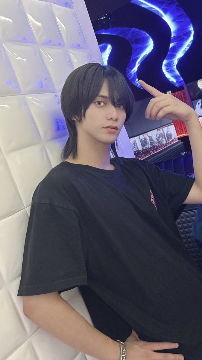 ryokun0301's tweet photo. LOVE-2nd-オープンしますよ〜

昨日は蛍介幹部補佐が
ラスソンでした🌙✨
もはやラスソン取らないと
不調を疑われる男。

本日もご来店お待ちしております♪ https://t.co/YNVkOkltQM