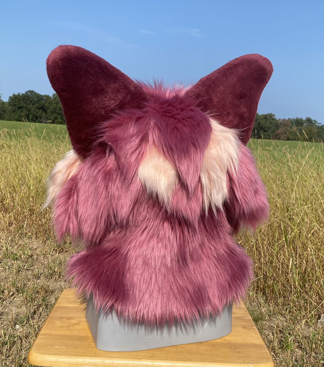 Mr. Please is all finished for @/thrak1987 ✨🧡

He was definitely a challenge but the results were worth it! First time trying whiskers, a new method for eyeliner, and thread-sculpting teeth! 

Struggled with the lighting for these photos, please excuse the weird shadows ✨