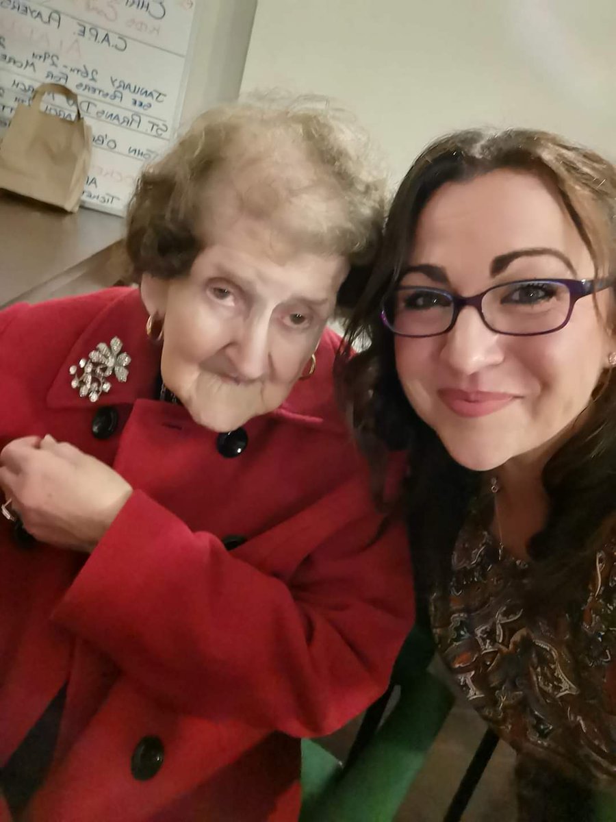 Lea 💚 tweet media