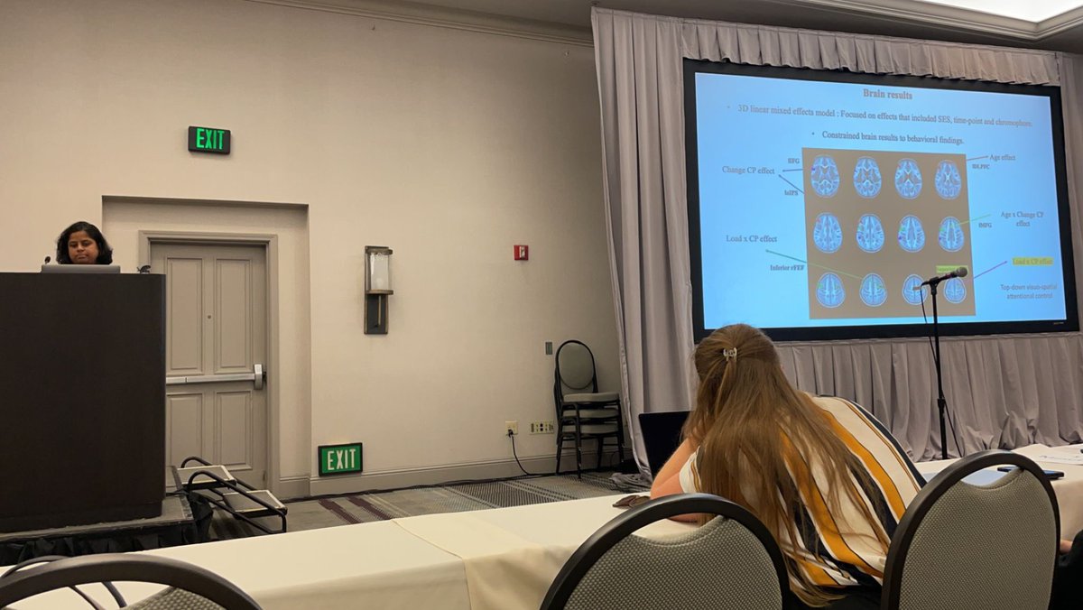 Wonderful talk from <a href="/DrSWijeakumar/">Dr. Sobana Wijeakumar PhD BEng</a> on the impact of SES on visual working memory and brain function in the early adversity session this morning at #FITNG23 - exciting work with <a href="/DeltaSpencer/">John Spencer</a> <a href="/aarti_shivgarh/">Aarti Kumar</a> <a href="/Community_Lab/">Community Empowerment Lab</a> <a href="/samhforbes/">Sam Forbes</a> <a href="/KiarahollyJ/">Kiara Jackson</a> <a href="/FIT_NGIn/">Fetal, Infant, & Toddler Neuroimaging Group—FIT’NG</a>